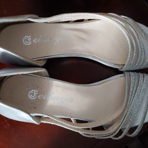 Feibuya sparkly silver kitten party shoes